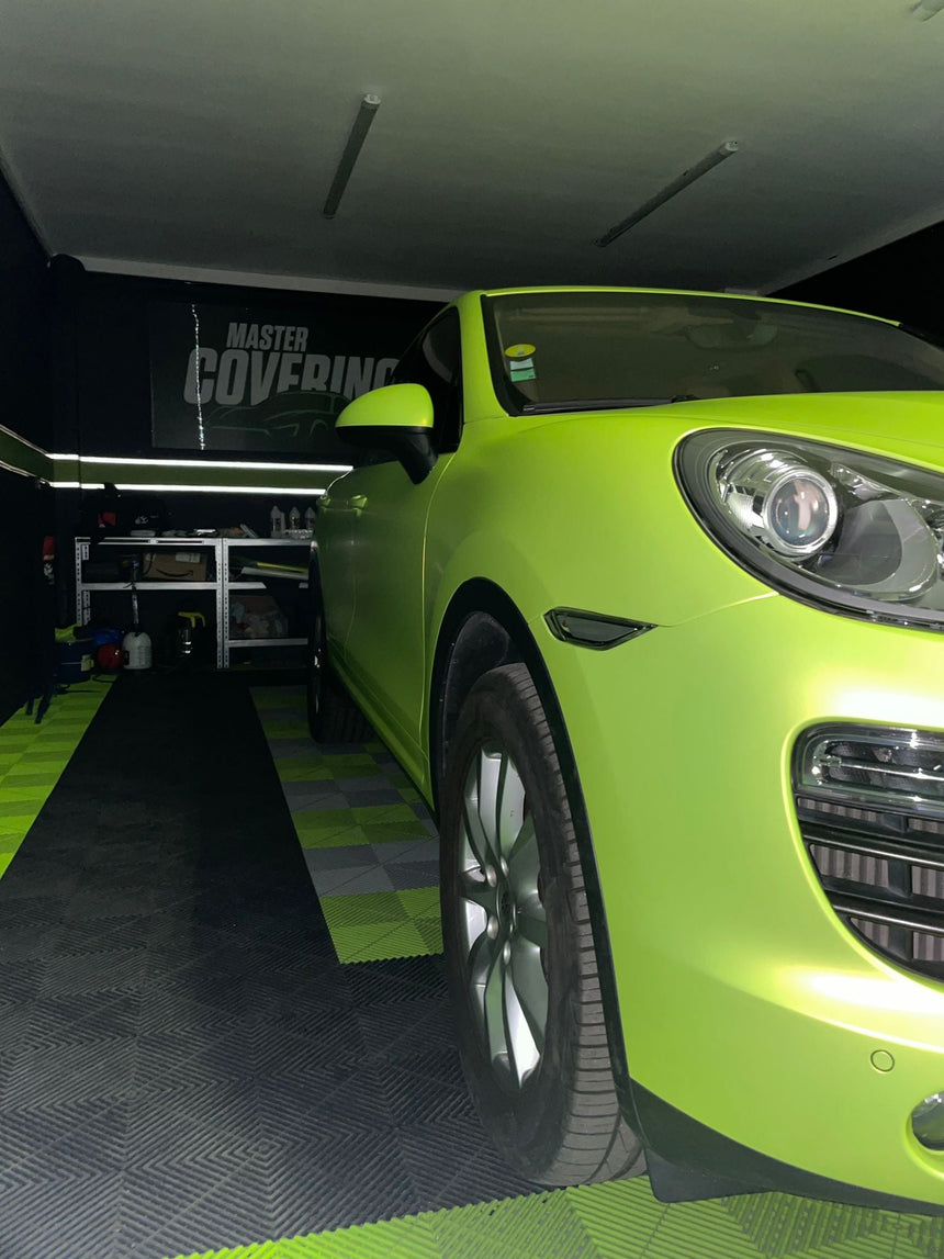 SMT14 Satin Metallic Lawn Green